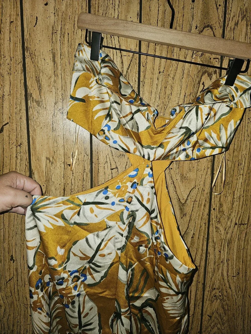 FASHION NOVA Marigold Satin Pack Your Bags Cut Out Strapless Jumpsuit - Large - Picture 4 of 12